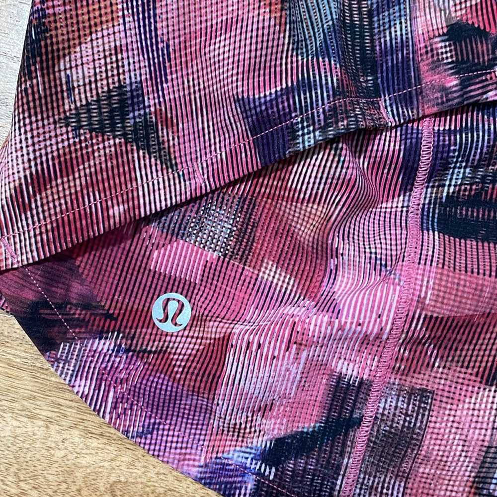 Lululemon Speed Up Shorts in Sun Dazed Multi Pink - Picture 7 of 8
